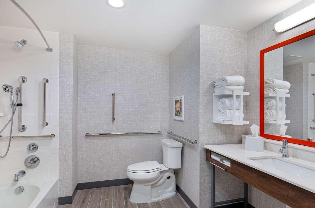 Hampton Inn Albertville, Al Room photo
